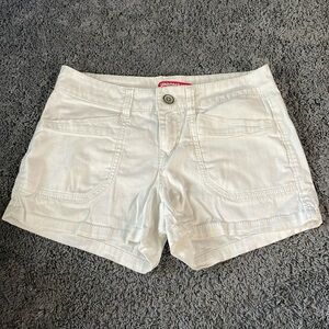 Lightly worn size 7 white Union Bay jean shorts